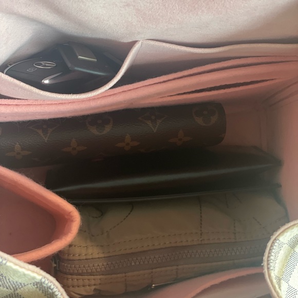 Louis Vuitton Sperone Backpack - Picture 6 of 16